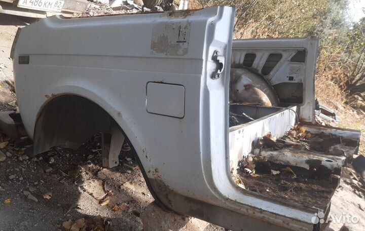 Продам заднюю часть с нивы