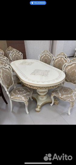 Столы и стулья