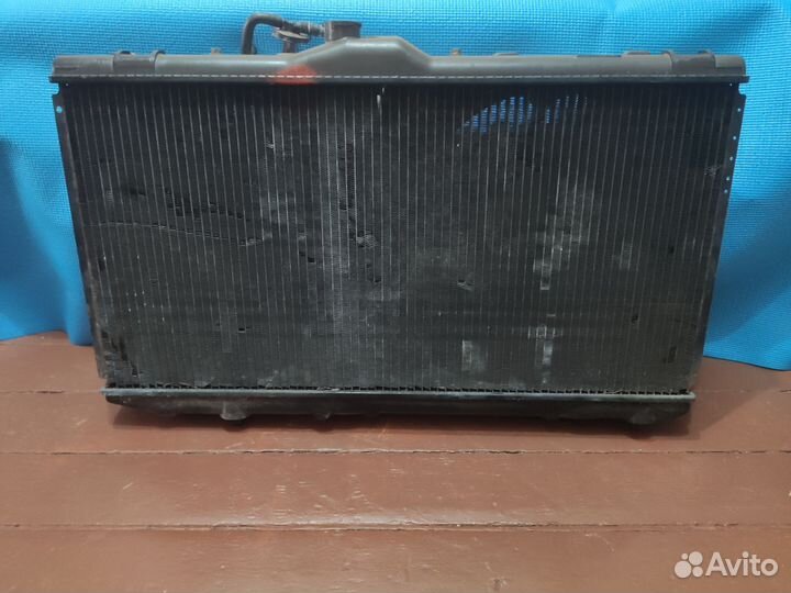 Радиатор на Toyota Corolla