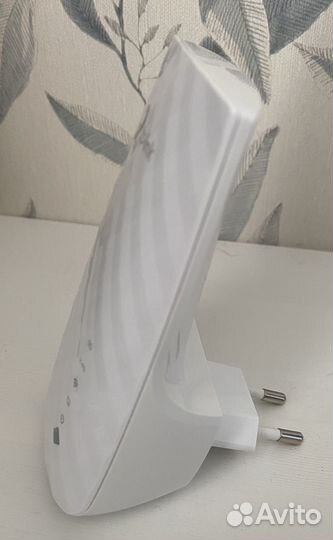 Усилитель wifi сигнала tp link AC750 RE200