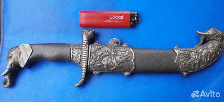 Нож с ножнами и рисунками слонов. Индия