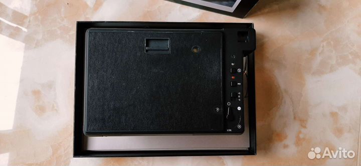 Фотоаппарат моментальной печати lomo'Instant Wide