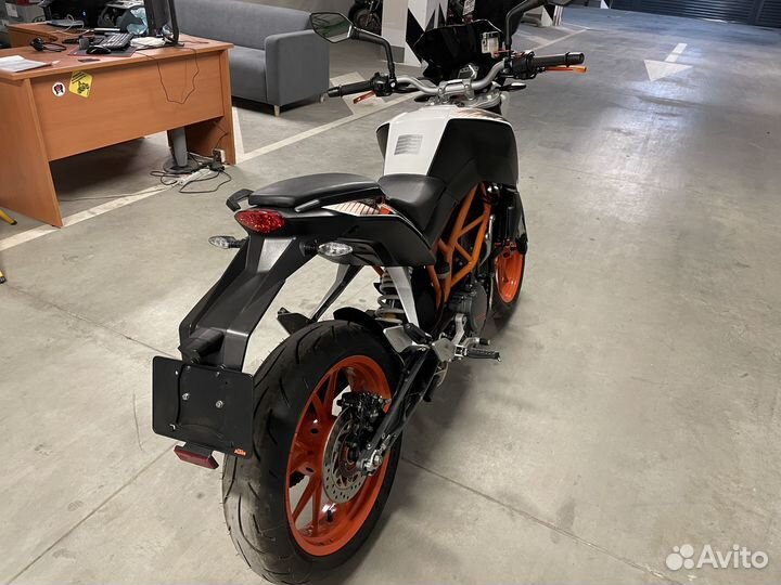 KTM 390 Duke