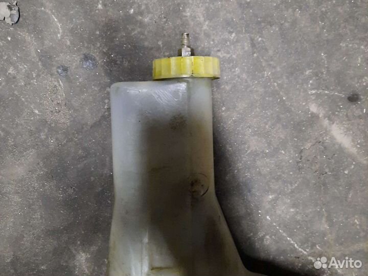 Расширительный бачек saab 9000