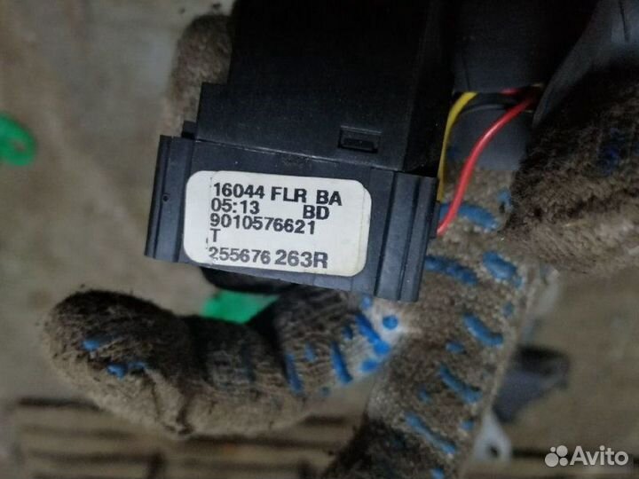 Переключатель поворотов Nissan Almera G15