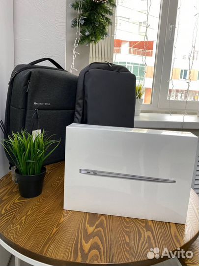 MacBook Air M1 8/256