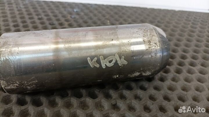 Ось шестерни задней передачи кпп