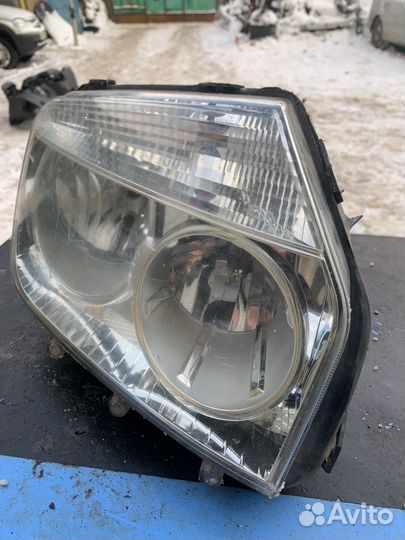 Фара правая renault duster 1