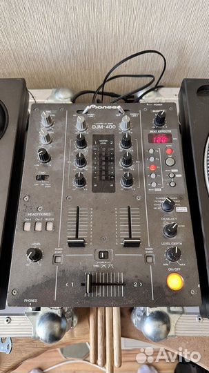 Technics sl1210 mk2 Technics sl1210 mk3 DJM400