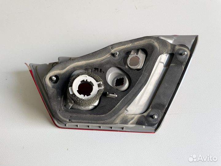 Фонарь багажника задний левый Toyota camry XV50