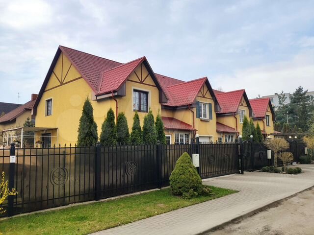 Таунхаус 203,7 м² на участке 2 сот.