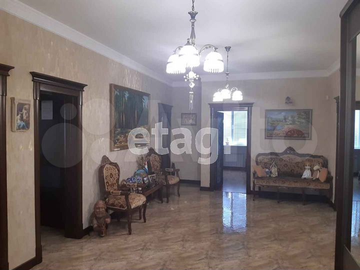 Дом 340 м² на участке 15 сот.