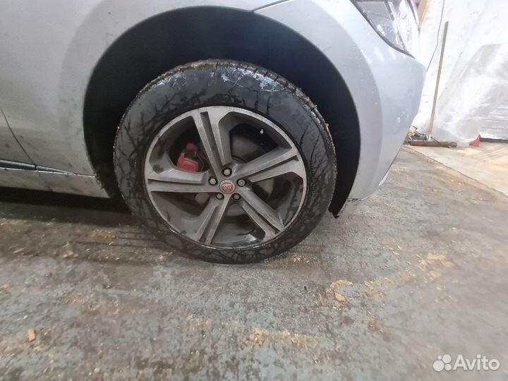 Jaguar F-Pace разбор на запчасти