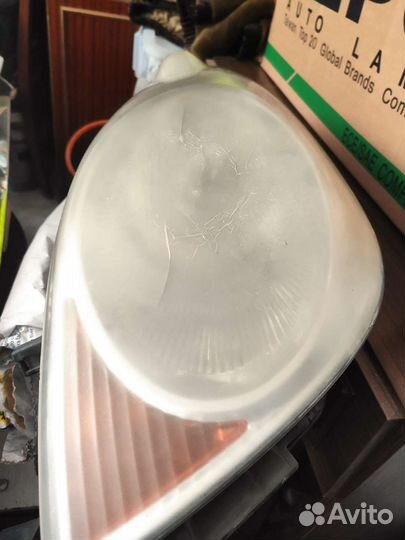 Фара передняя левая nissan note e11