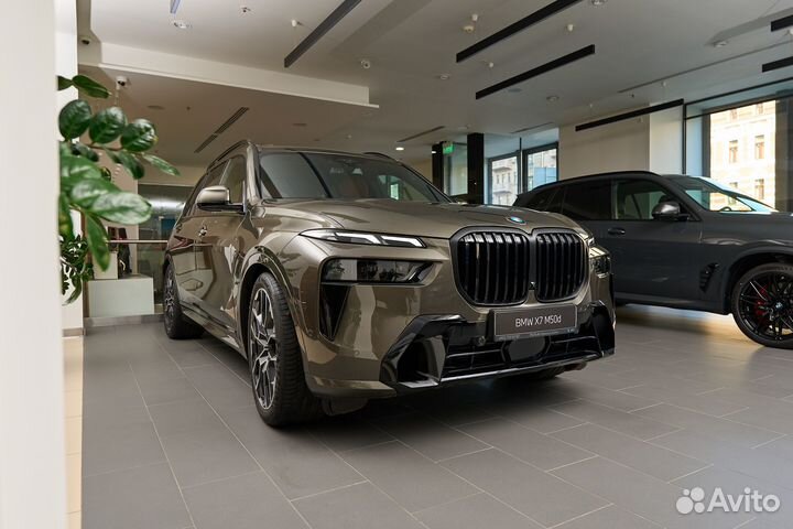 BMW X7 3.0 AT, 2023