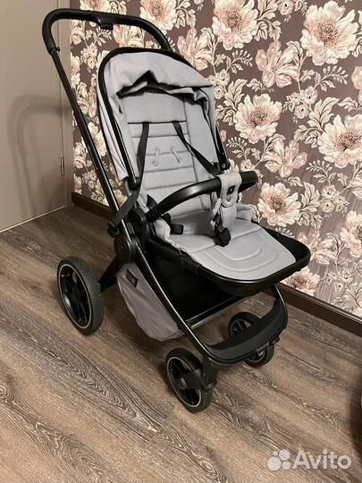 Коляска Moon resea s