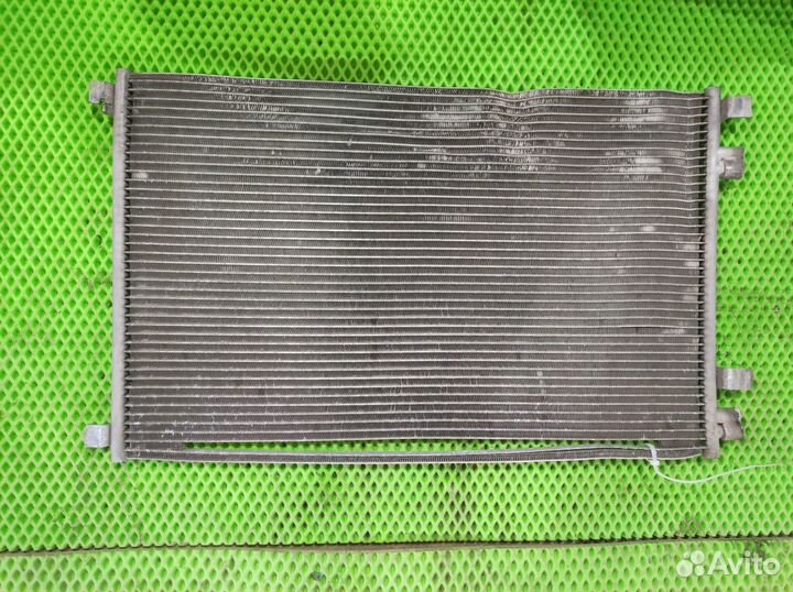 Радиатор кондиционера Renault Megane 2