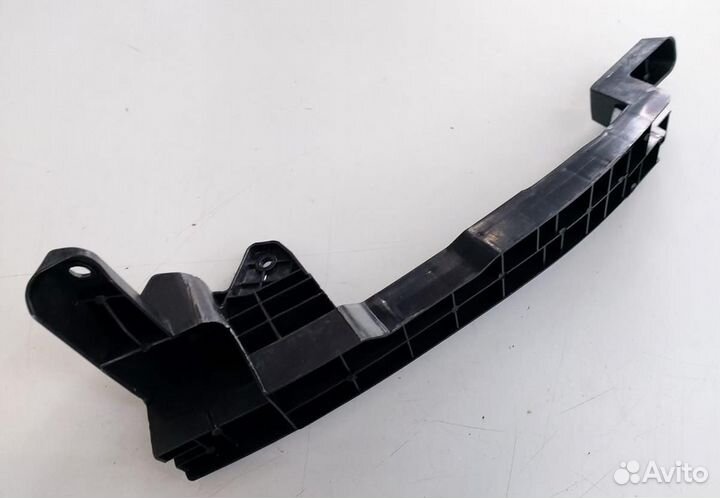 Кронштейн бампера переднего под фару R Haval H6