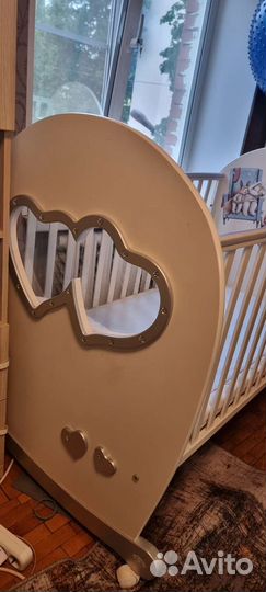 Детская кроватка