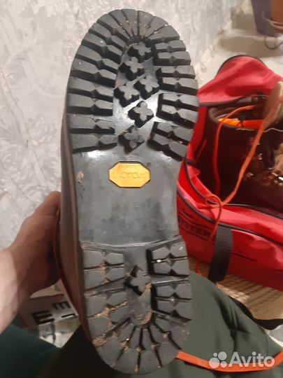 Трекинговые ботинки мужские 42