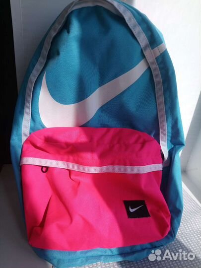 Рюкзак Nike, сумки Reebok и Nike