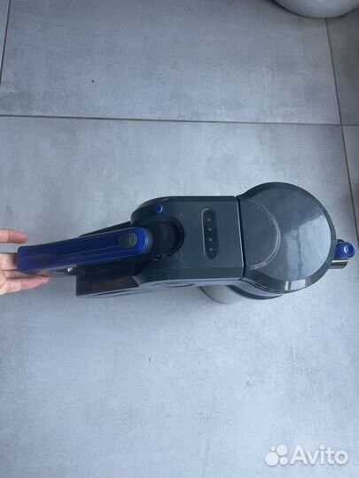 Вертикальный пылесос часть