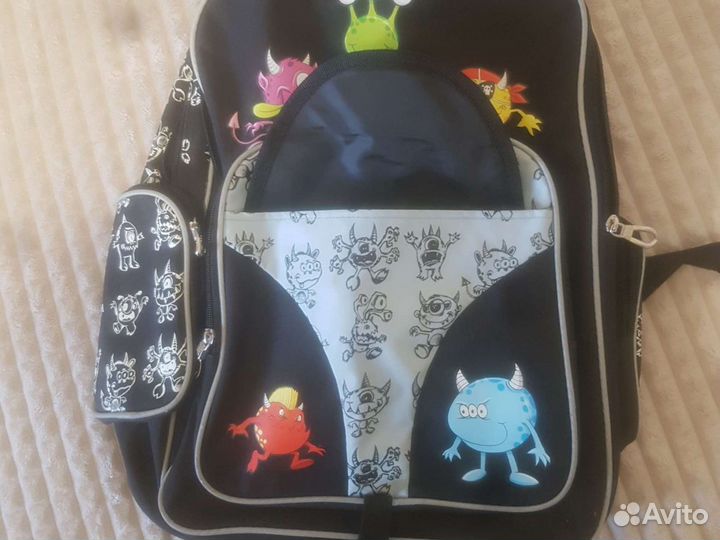 Рюкзак школьный для мальчика новый