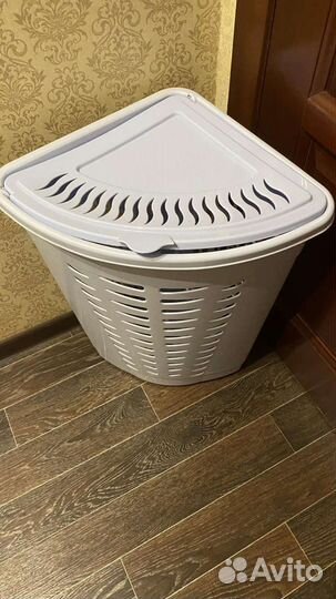 Корзина для белья 45 л угловая
