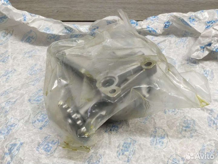 Масляный насос Mercedes OM646