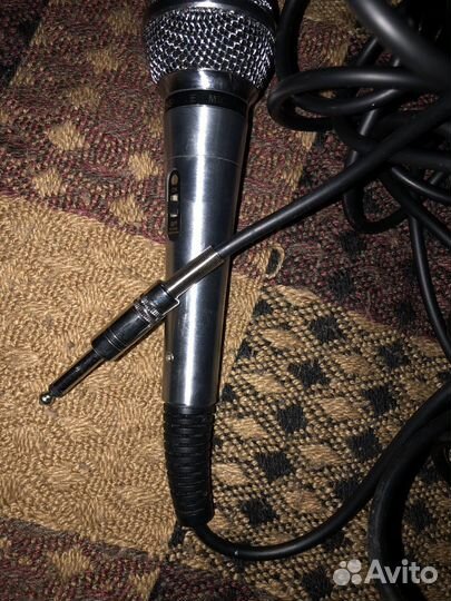 Микрофон для караоке проводной