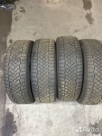 Pirelli Ice Zero FR 225/60 R18 104T