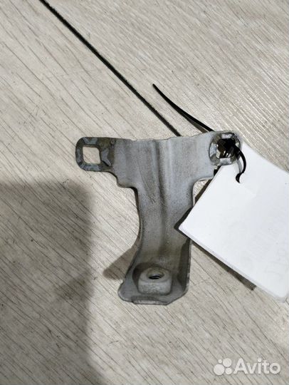 Кронштейн крыла передний левый Bmw 116I F20