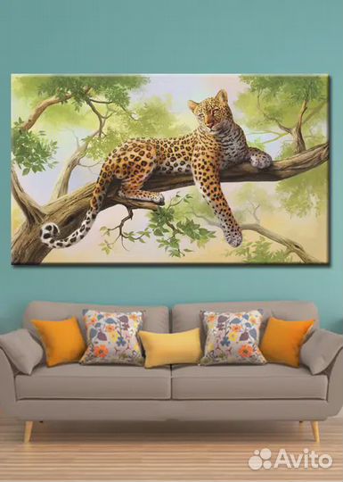 Интерьерная картина на подрамнике 40х70 см Леопард
