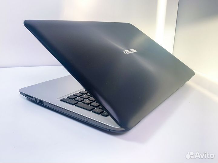 Ноутбук Asus Core i5/GeForce 940MX