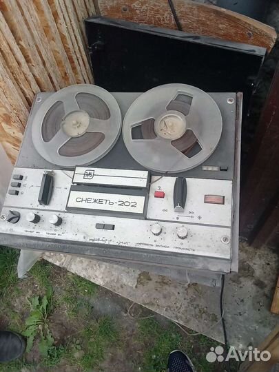 Катушечный магнитофон