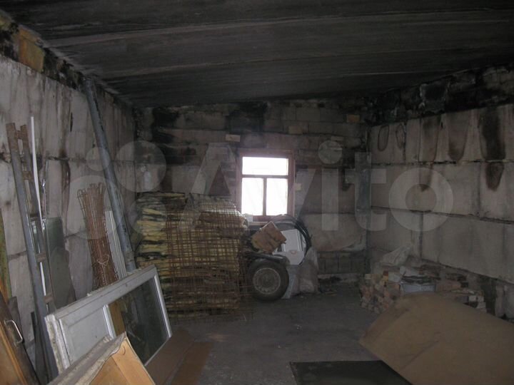 Гараж, > 30 м²