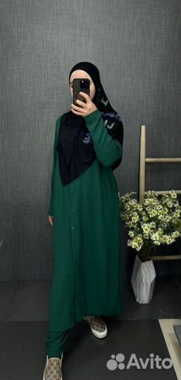 Брючные костюмы