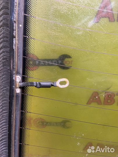 Стекло заднее Audi A6 C5 ALF 1999