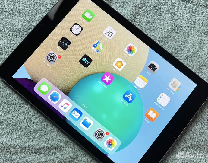 Apple iPad Air - без пробега по 