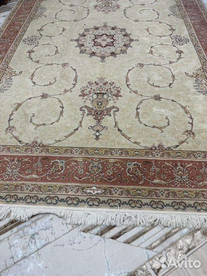 Ковер шерстяной