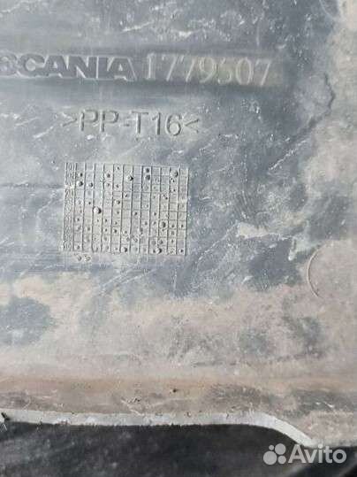 Крышка аккумулятора scania