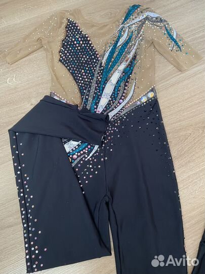 Комбинезон для художественной гимнастики