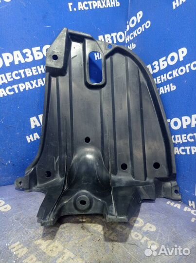 Защита бампера Toyota Avensis седан 2006