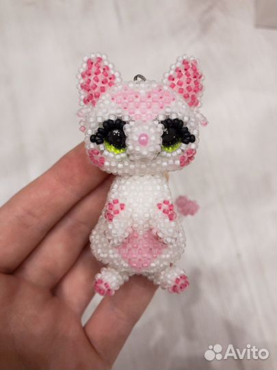 Котёнок котик из бисера амигуруми брелок