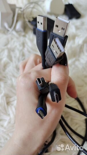 Кабели Nokia, iPad, Android и блоки зарядки