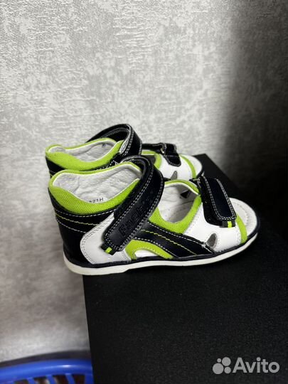 Сандалии для мальчика