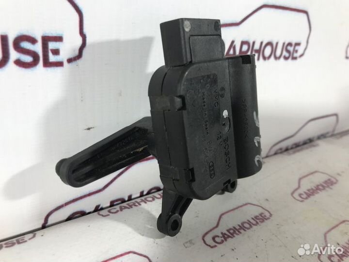 Моторчик заслонки печки Volkswagen Touareg GP 4.2