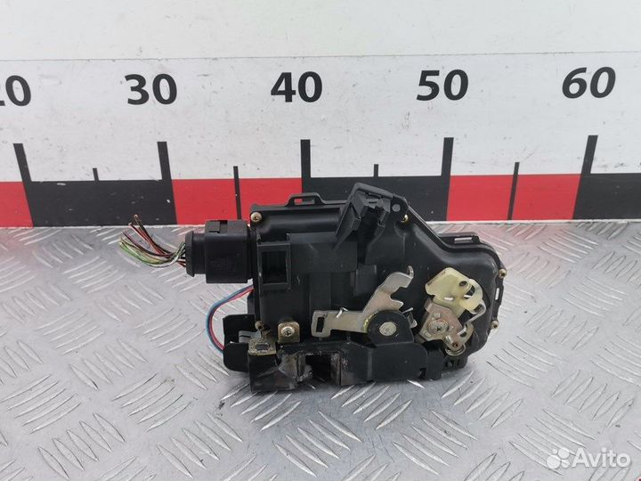 Замок двери передней правой для Audi A6 C5