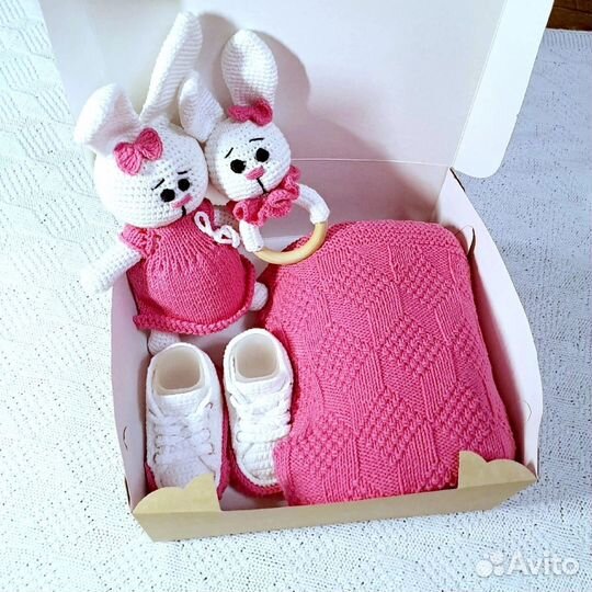 Шапка вязаная детская ручная работа