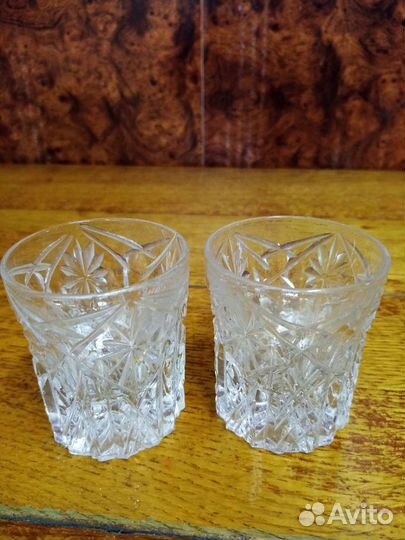 Хрустальные рюмки,салатник, рога